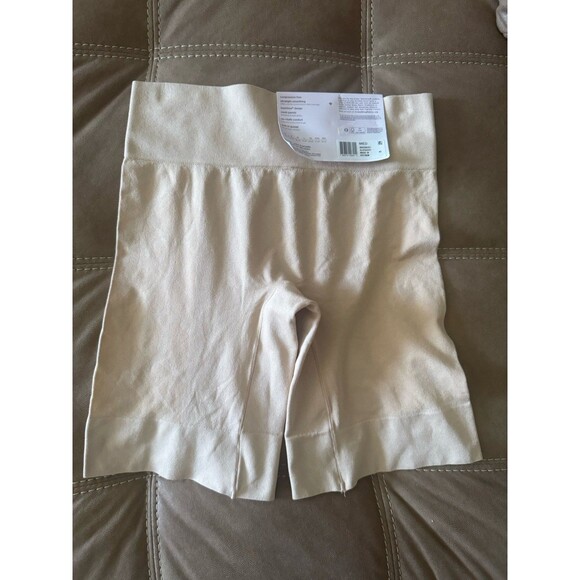 NWT Ladies’ Jockey Generation Seamfree Stretch Slipshorts (Cream, Medium) - Picture 6 of 7